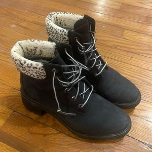 TIMBERLAND WOMEN'S KINSLEY 6-INCH WATERPROOF BOOTS